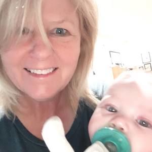 Meet your Posher, Crystal